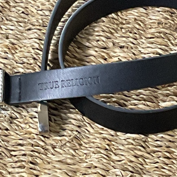 NWT True Religion engraved Western Style Logo Belt embellished with rhinestones - Picture 4 of 5